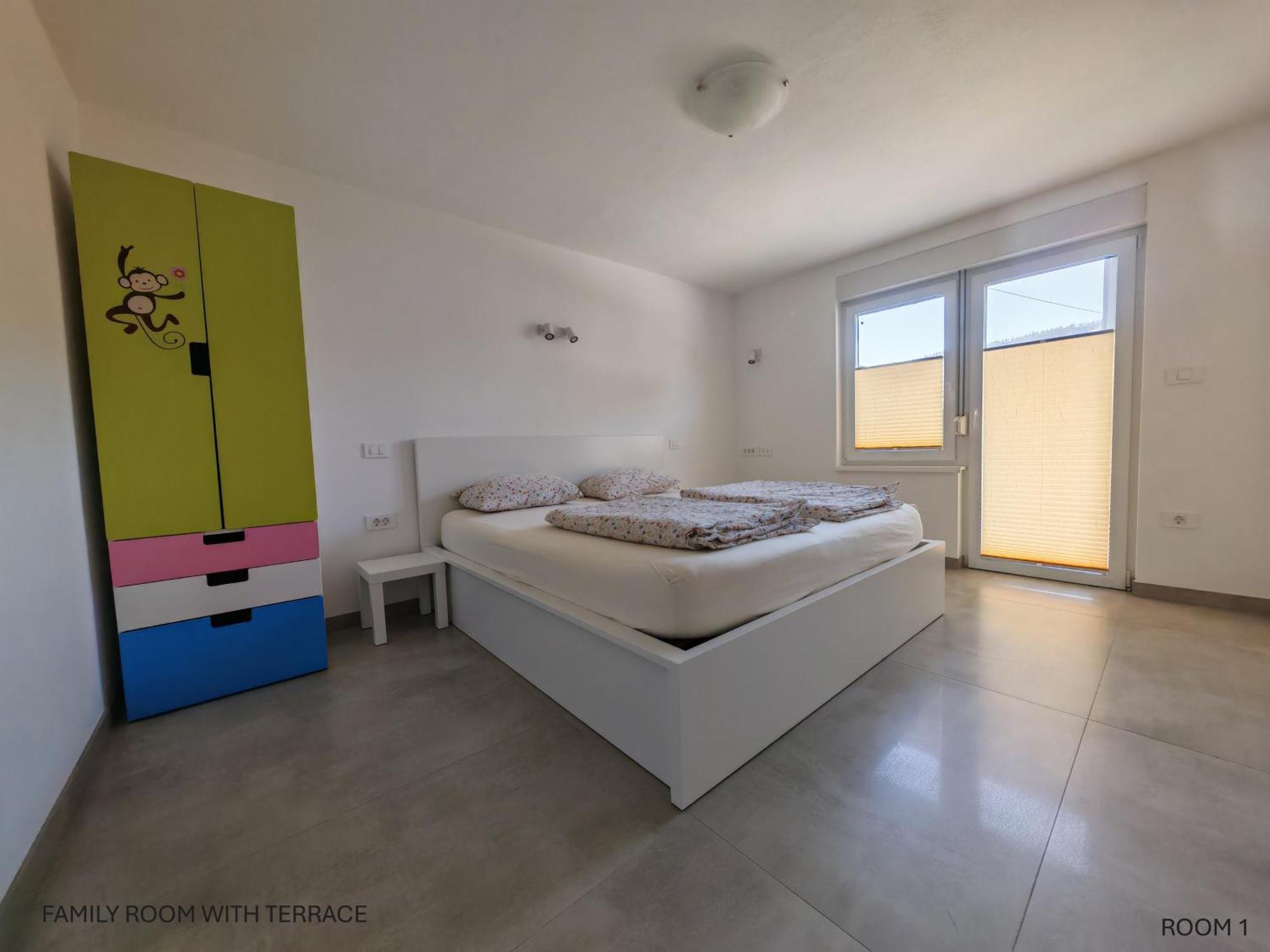 Apartment And Room Anica Tolmin Exterior foto